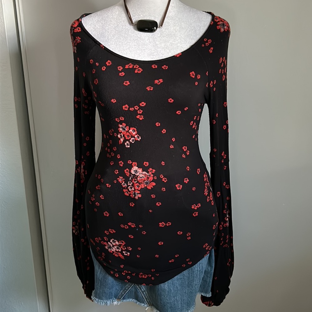 Free People Floral Scoop Neck Drop Shoulder Bubble Sleeve Stretchy Shirt - Picture 9 of 9